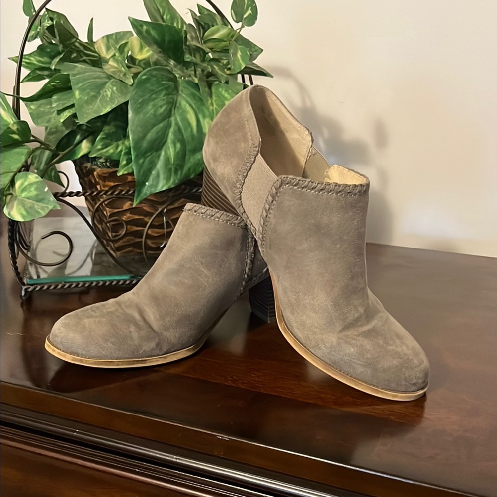 Life Stride Gray Ankle Booties with Stacked Heel